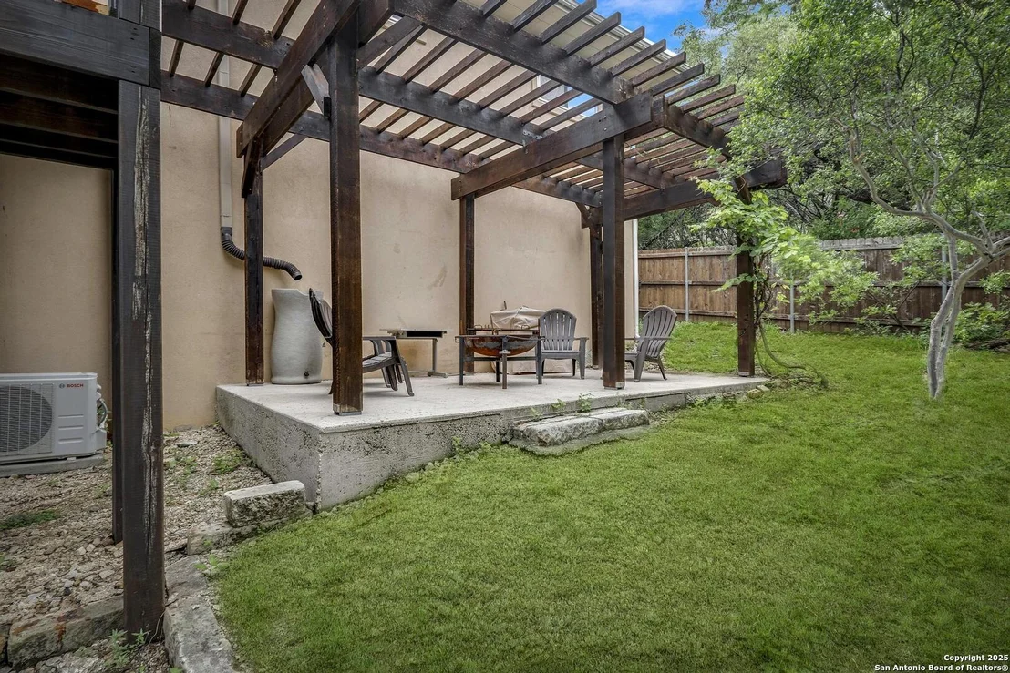 Photo of 16812 Fox Ridge