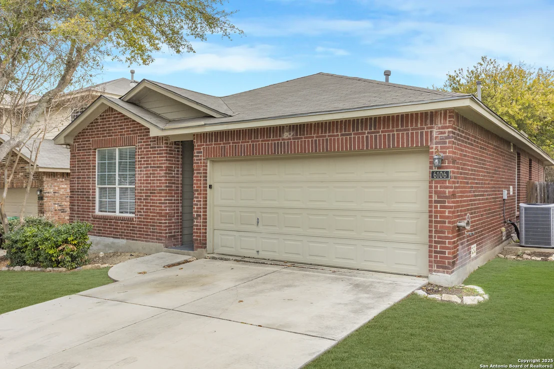 Photo of 6106 BRISCOE LEAF