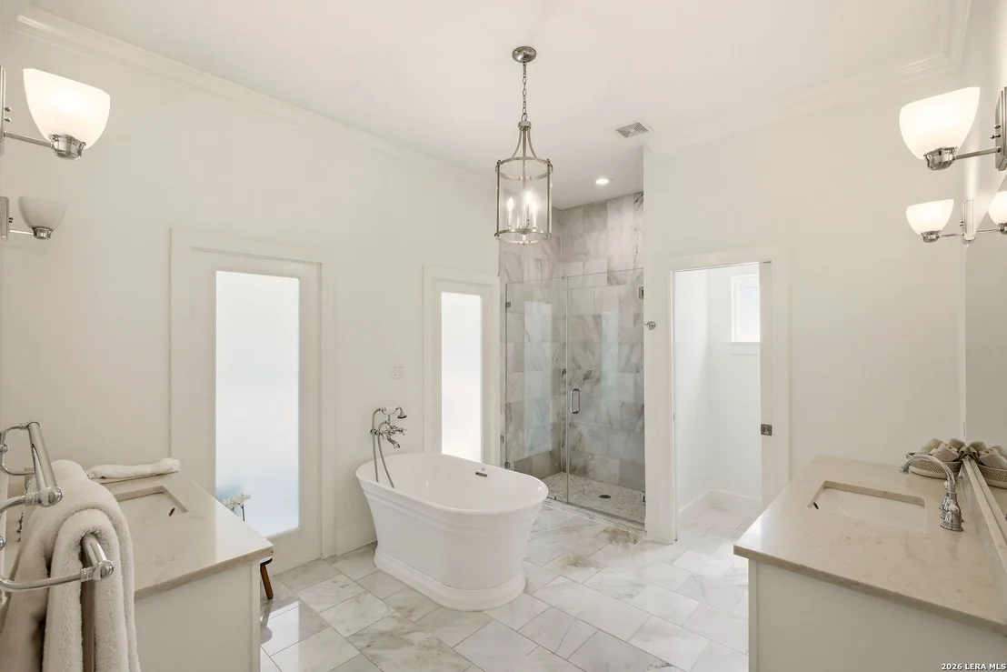 Photo of 301 OGDEN LN