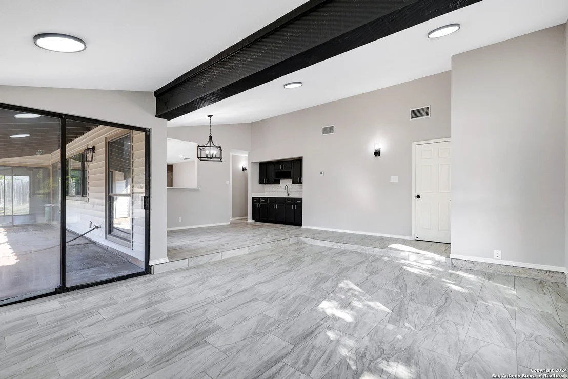 Photo of 10316 ROYAL MEADOWS