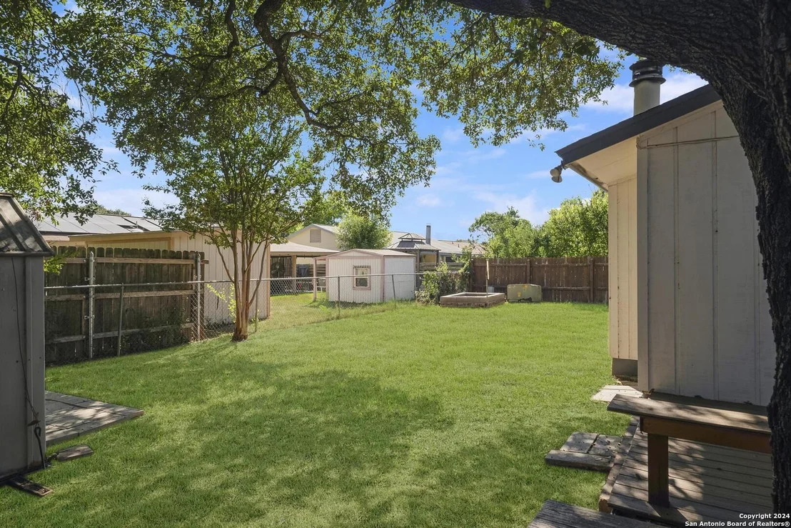 Photo of 3334 Meadow