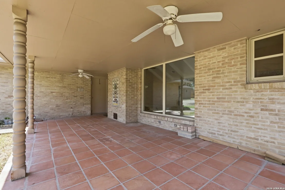 Photo of 102 IRONGATE RD