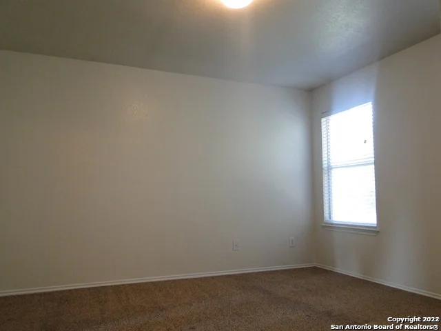 Photo of 421 Hampton Cove