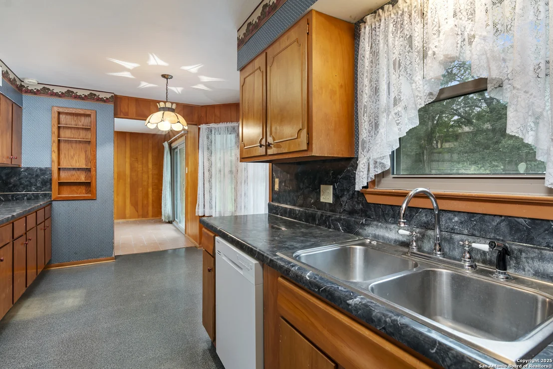 Photo of 606 Serenade