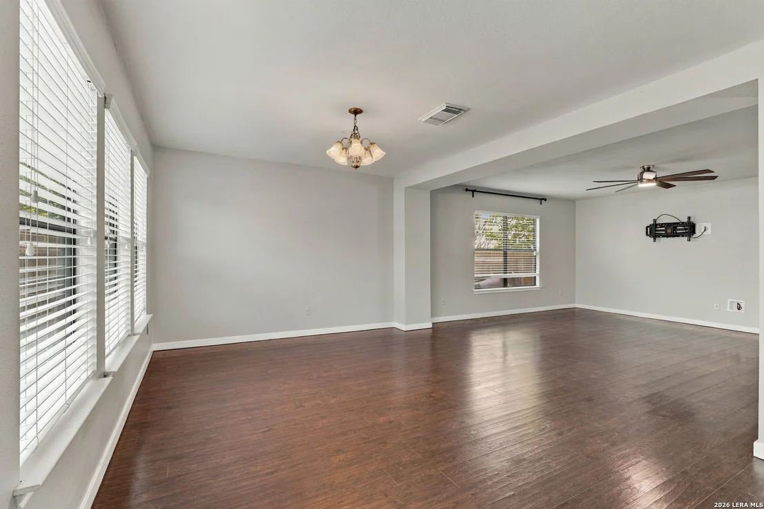 Photo of 311 Territory Oak