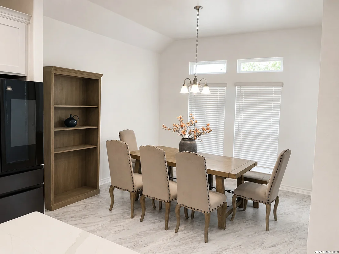 Photo of 1603 Oak Willow