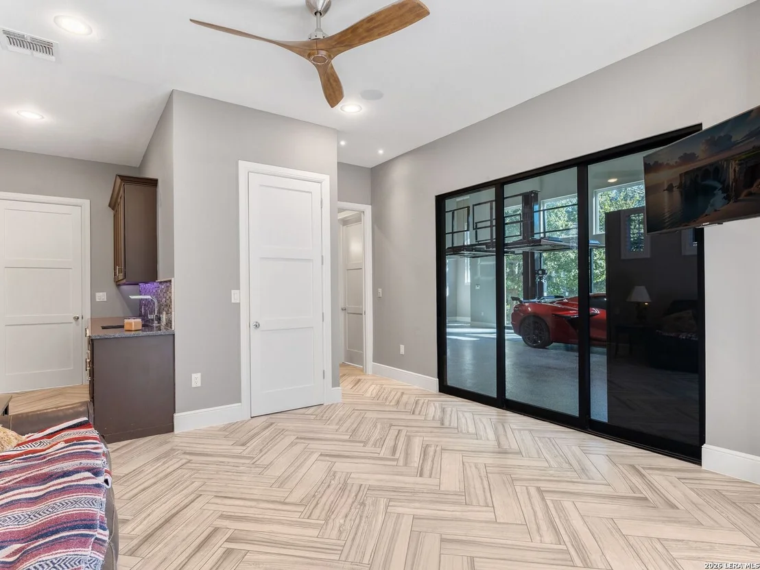 Photo of 3915 El Chamizal