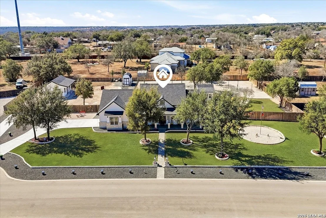 Photo of 635 Double Gate