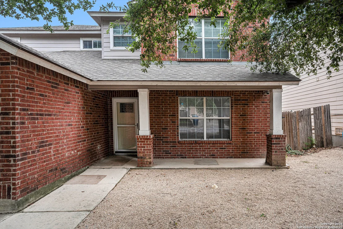 Photo of 10131 Cedarcliff