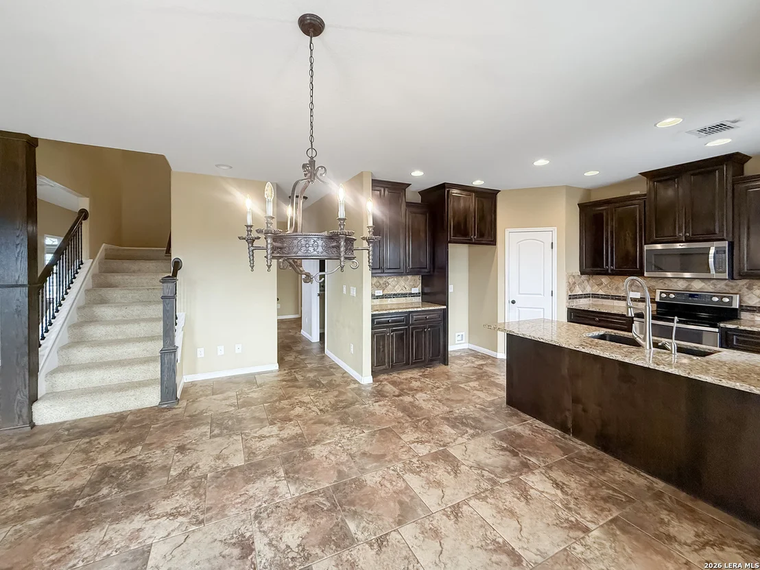 Photo of 2211 Old Lehmann Rd
