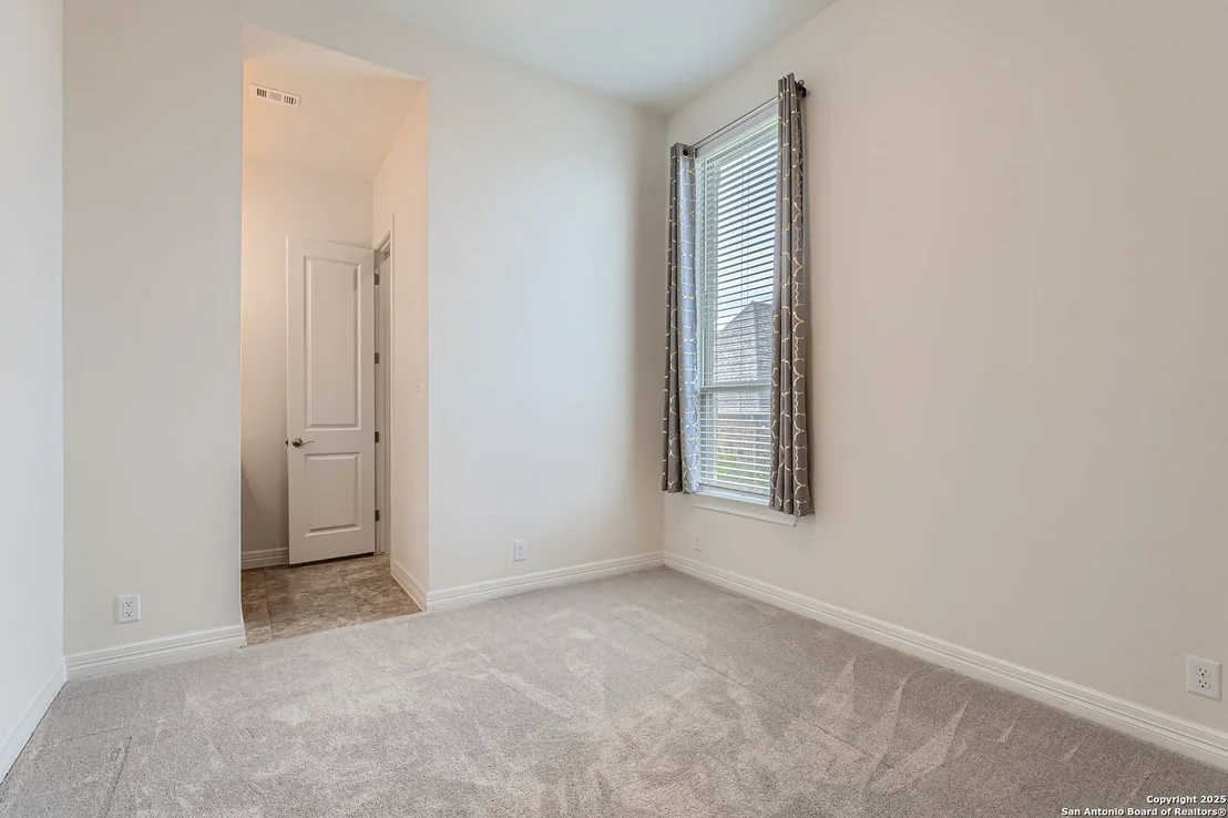 Photo of 28607 Bull Gate