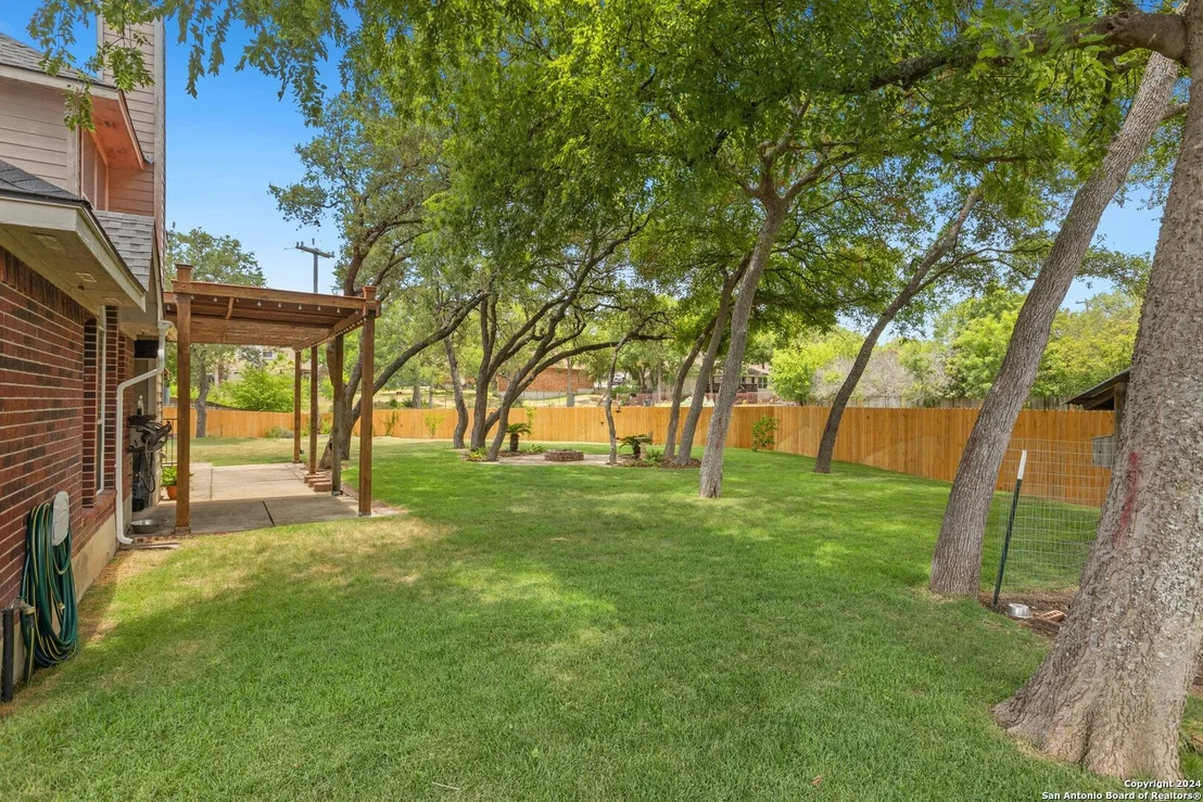 Photo of 14018 POSSUM TREE RD