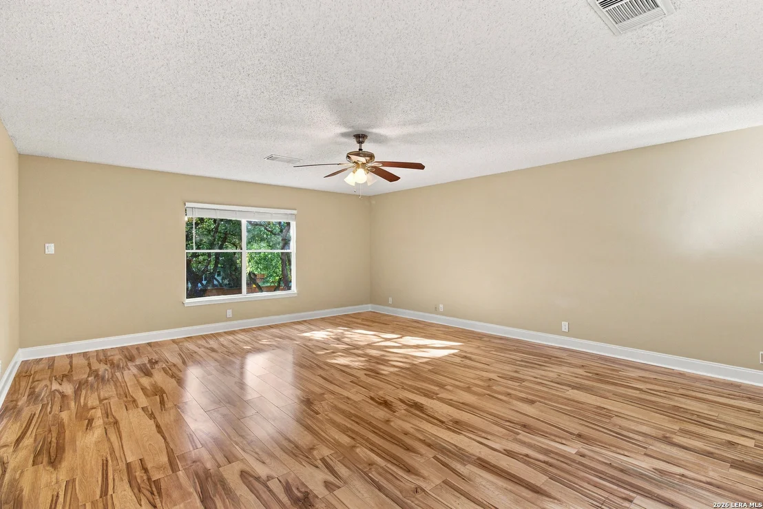 Photo of 11623 Gulf Station