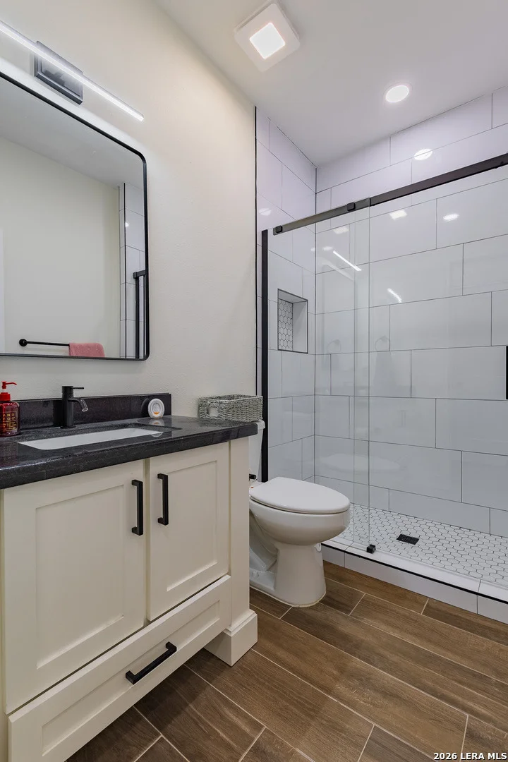 Photo of 709 Encinal Drive