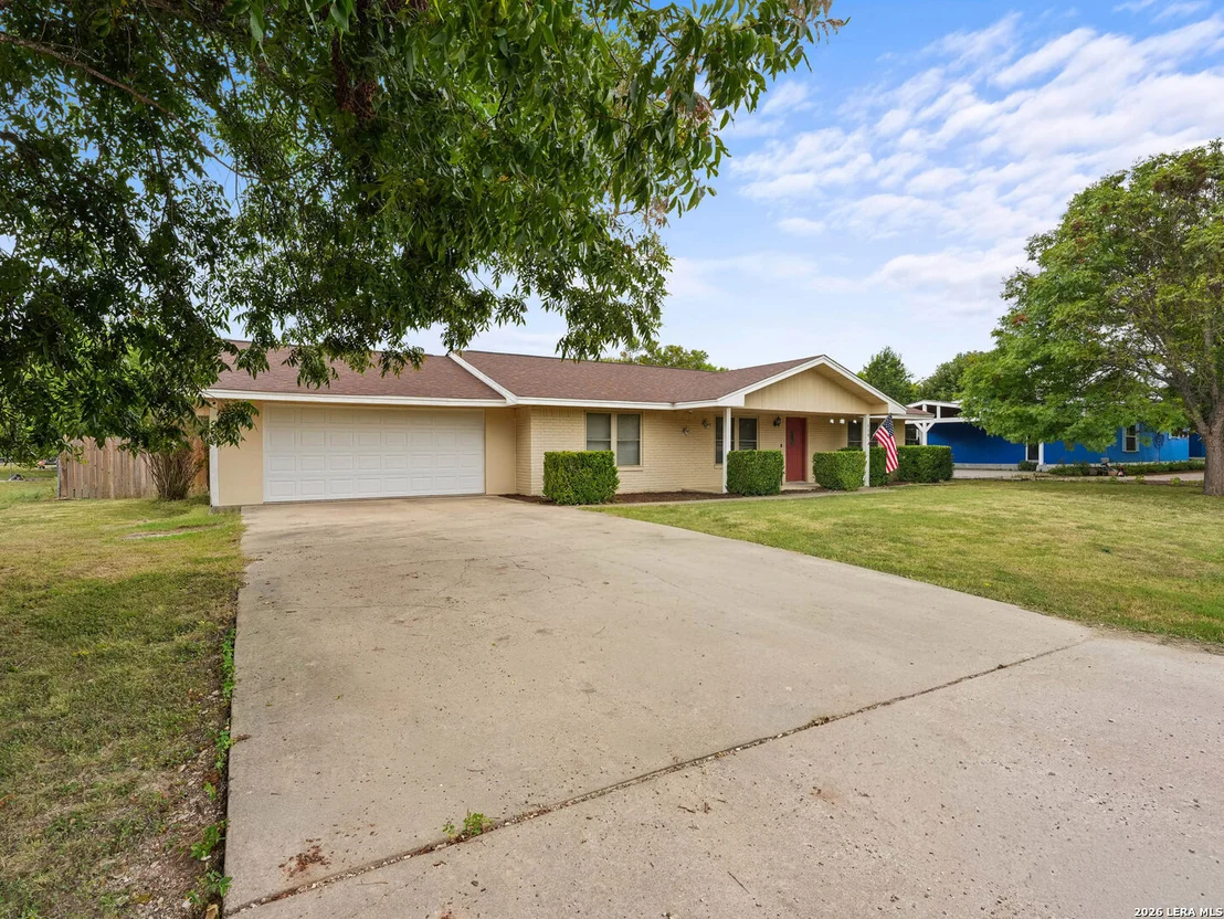 Photo of 118 CYPRESS FALLS DR