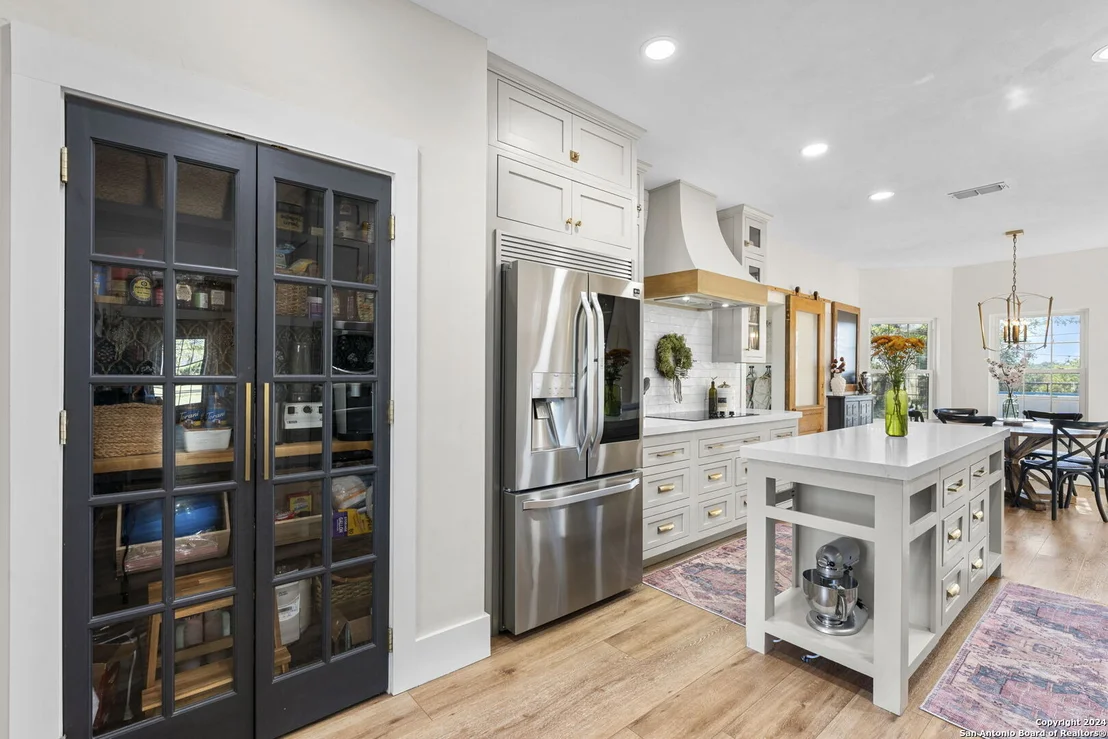 Photo of 8065 Rock Oak