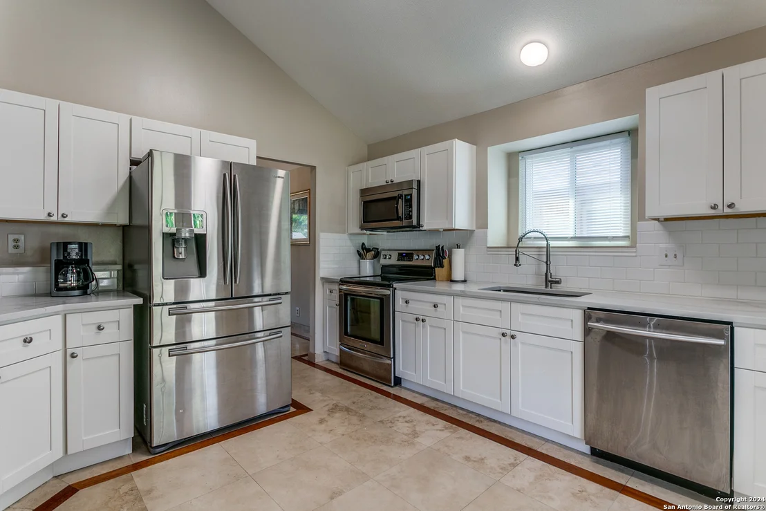 Photo of 8113 FOREST DAWN
