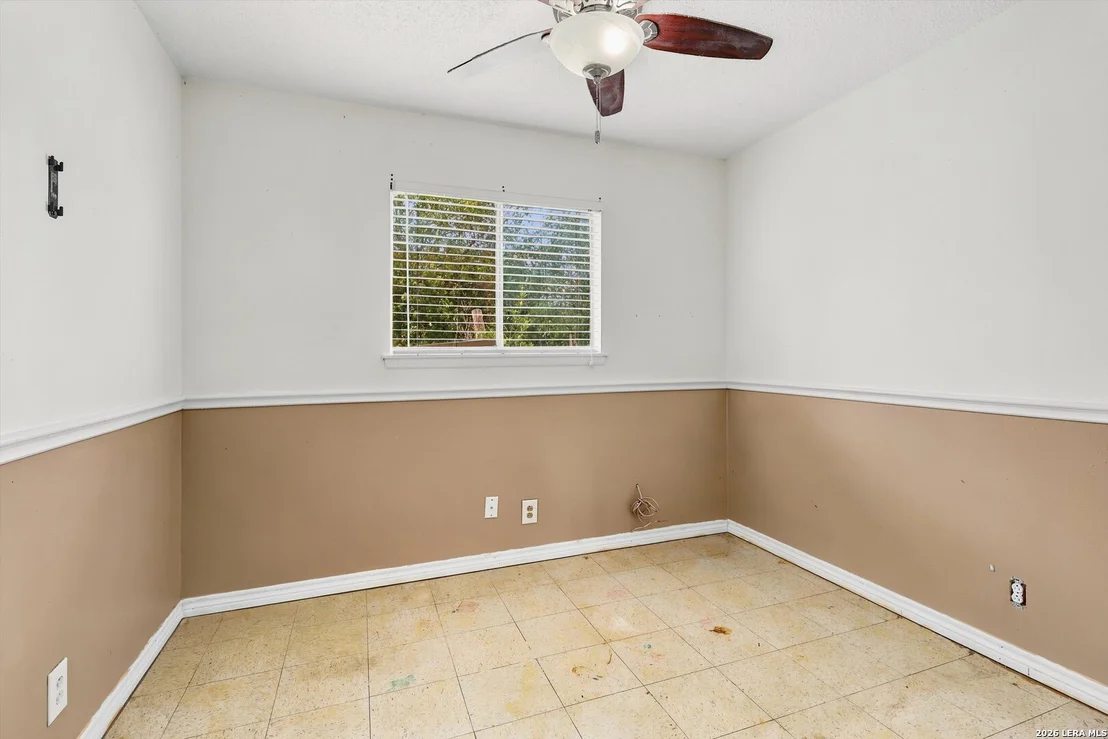 Photo of 4030 Judivan