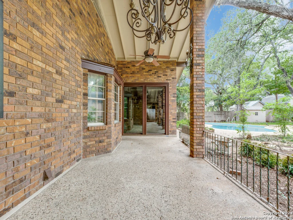 Photo of 10111 iron oak