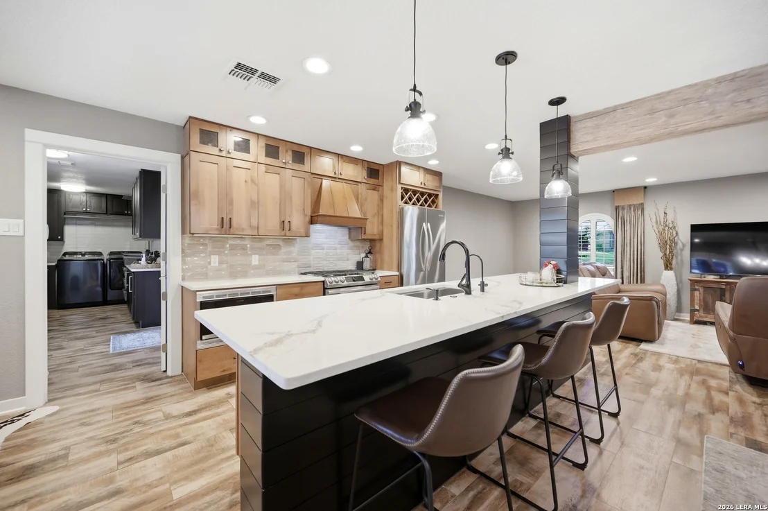 Photo of 106 Barcelona Drive