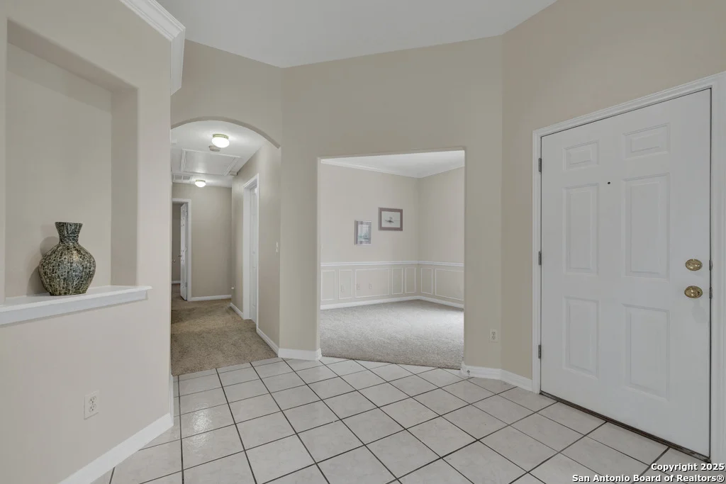 Photo of 461 WALNUT HEIGHTS BLVD