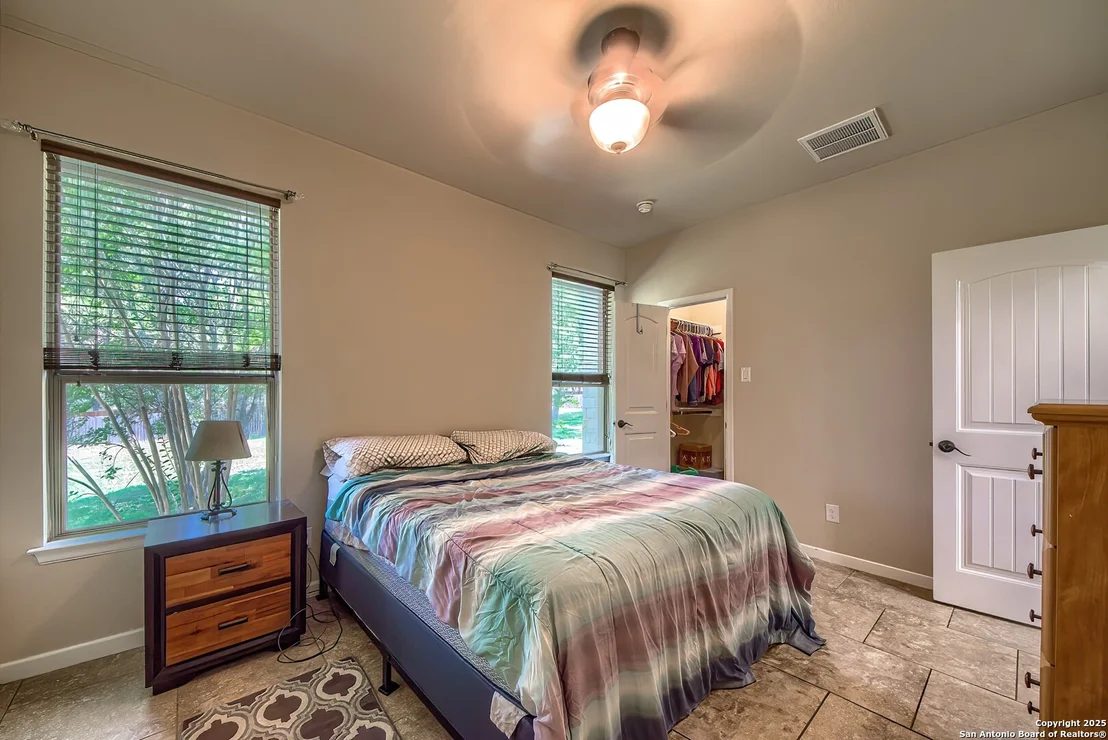 Photo of 141 Circle Six