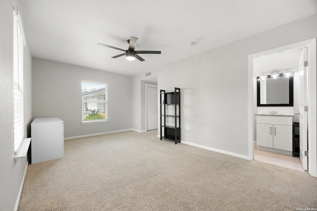 Photo of 359 REXFORD DR