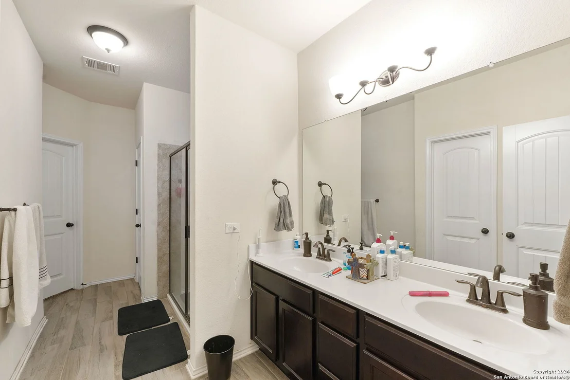 Photo of 7403 INDEPENDENCE WAY