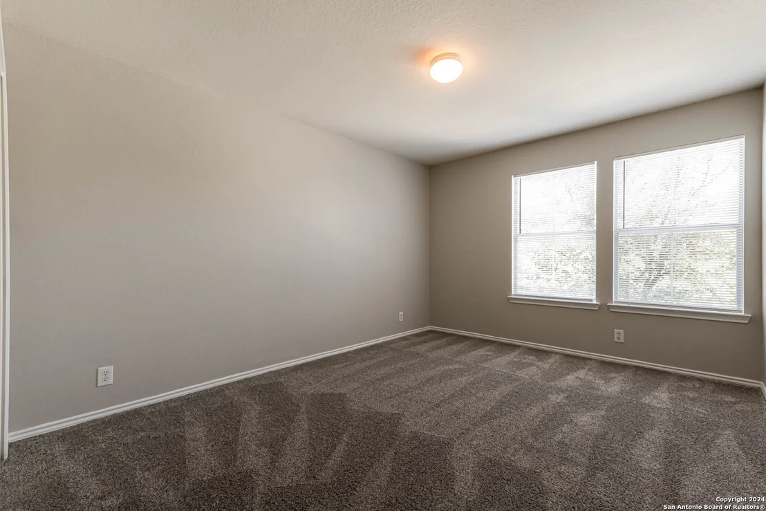 Photo of 1039 DAFFODIL WAY