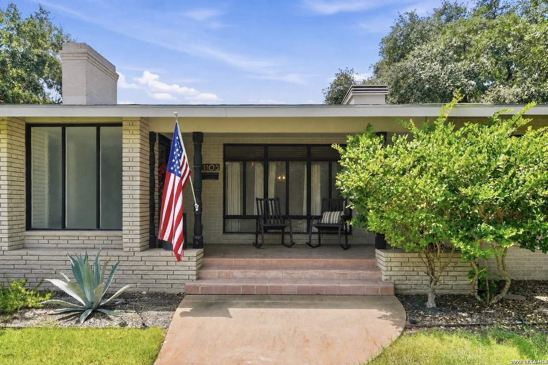 Photo of 1105 N Park
