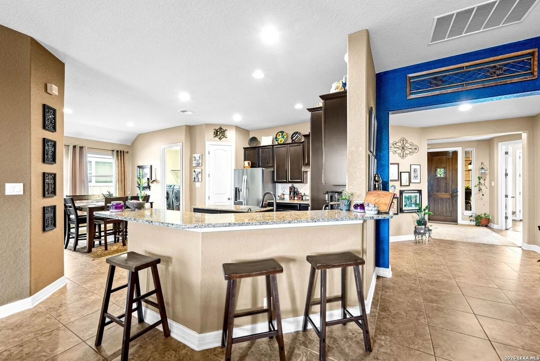 Photo of 11816 Field Bend