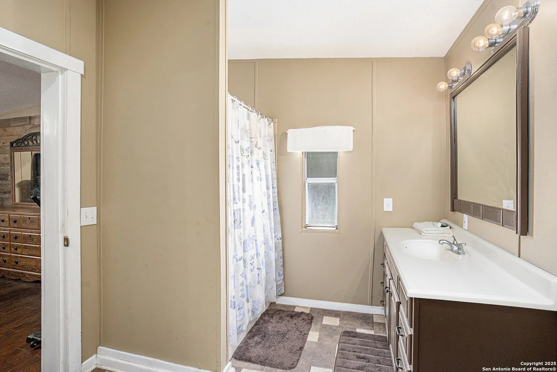 Photo of 1111 Willis Way
