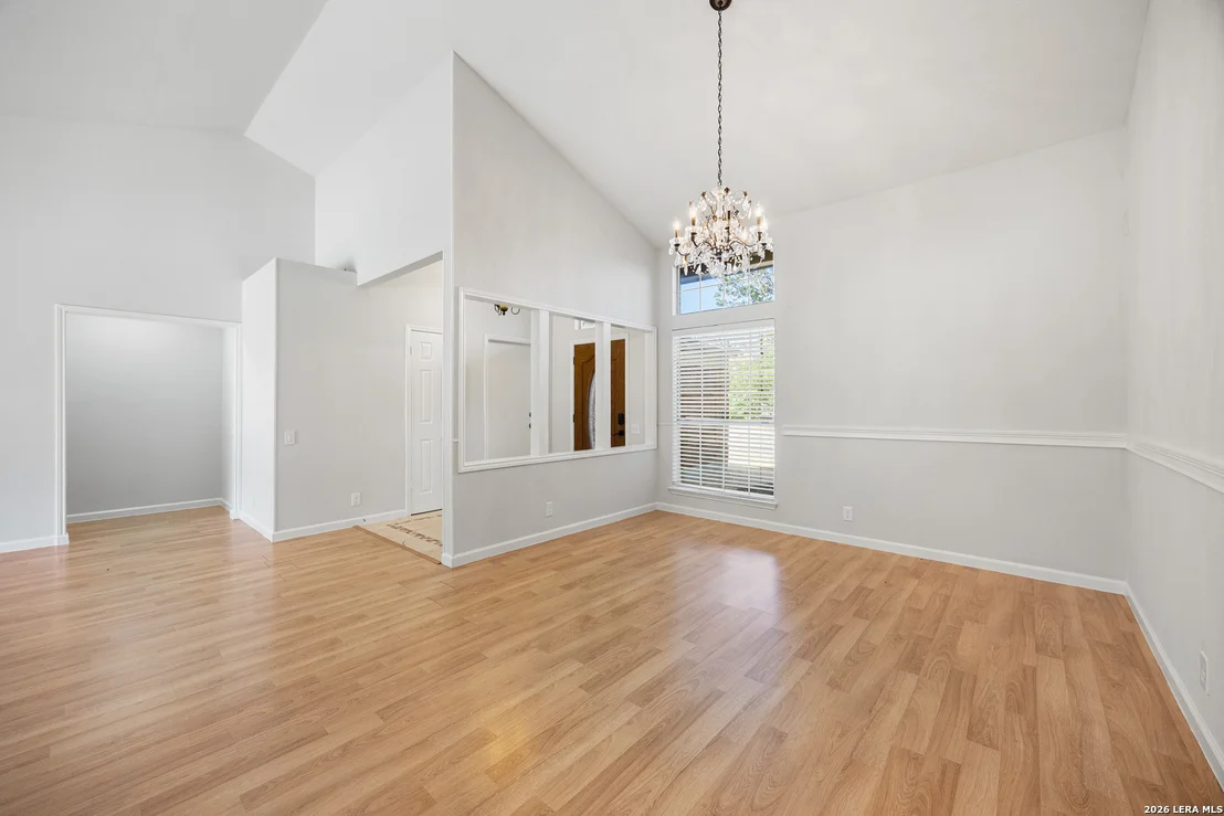 Photo of 25003 SUMMIT HOLW