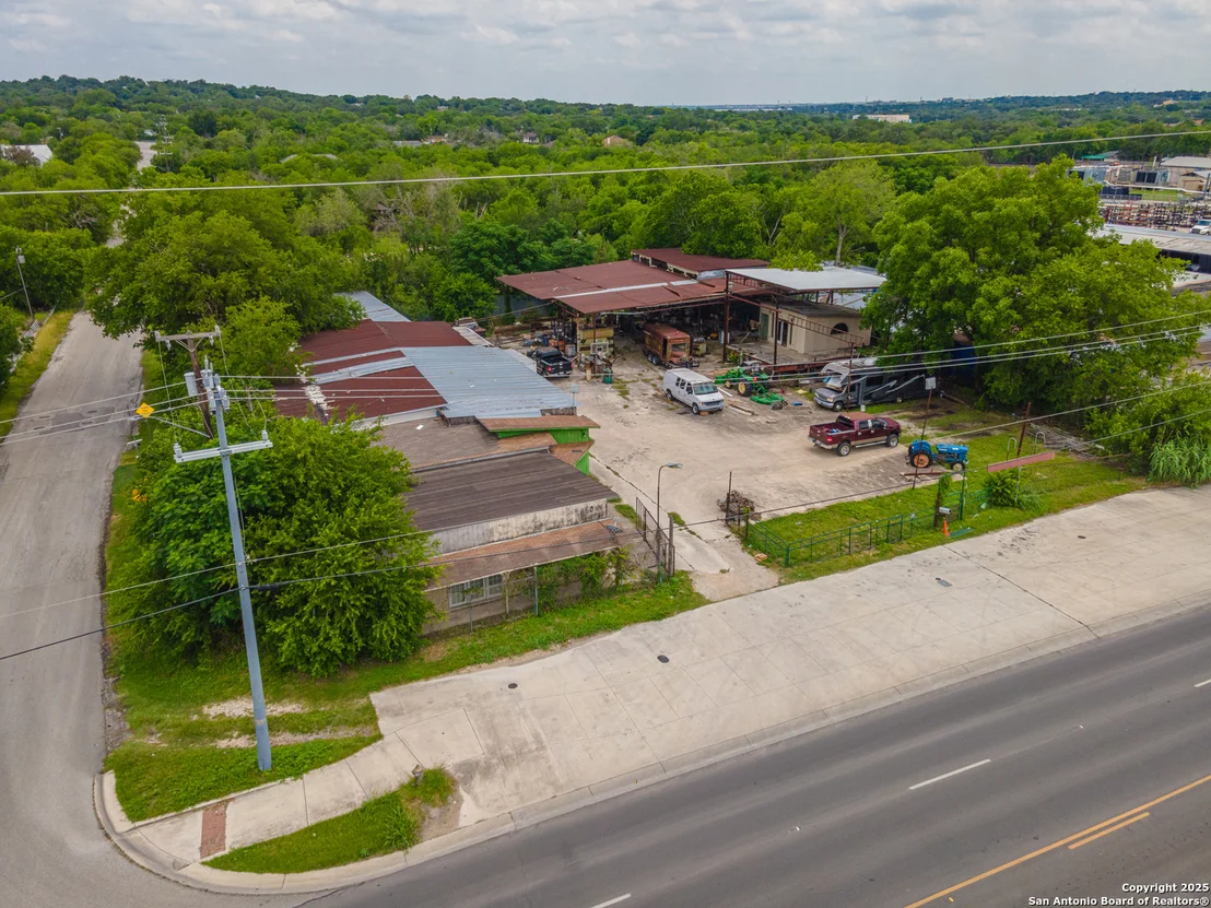 Photo of 5042 Callaghan