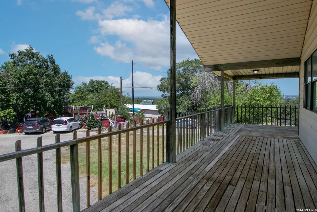 Photo of 582 Orbit Dr