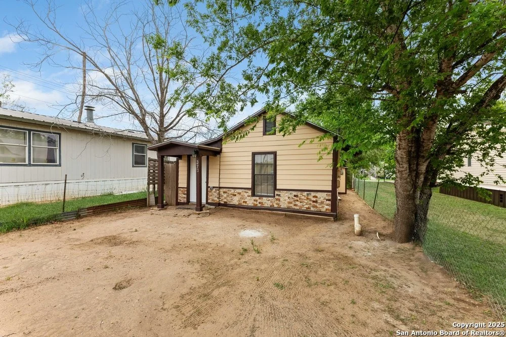 Photo of 373 Avenue I