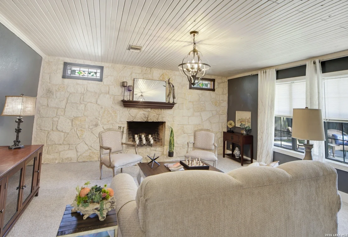 Photo of 340 JAMES ST