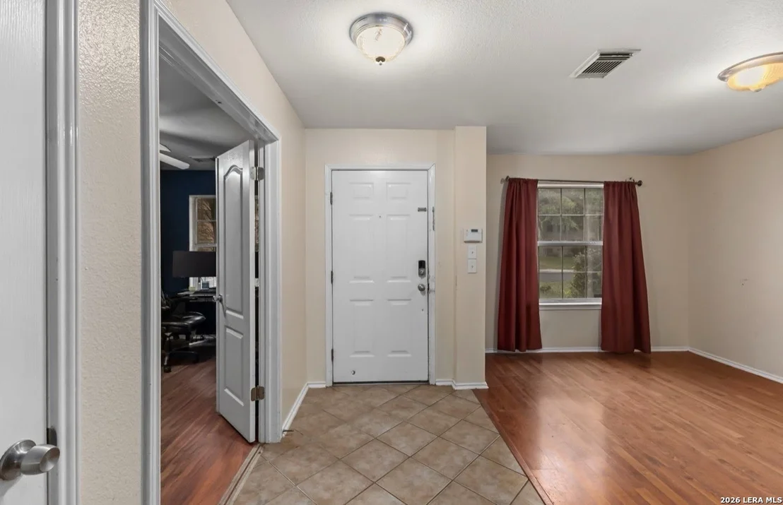 Photo of 1427 Kingsbridge