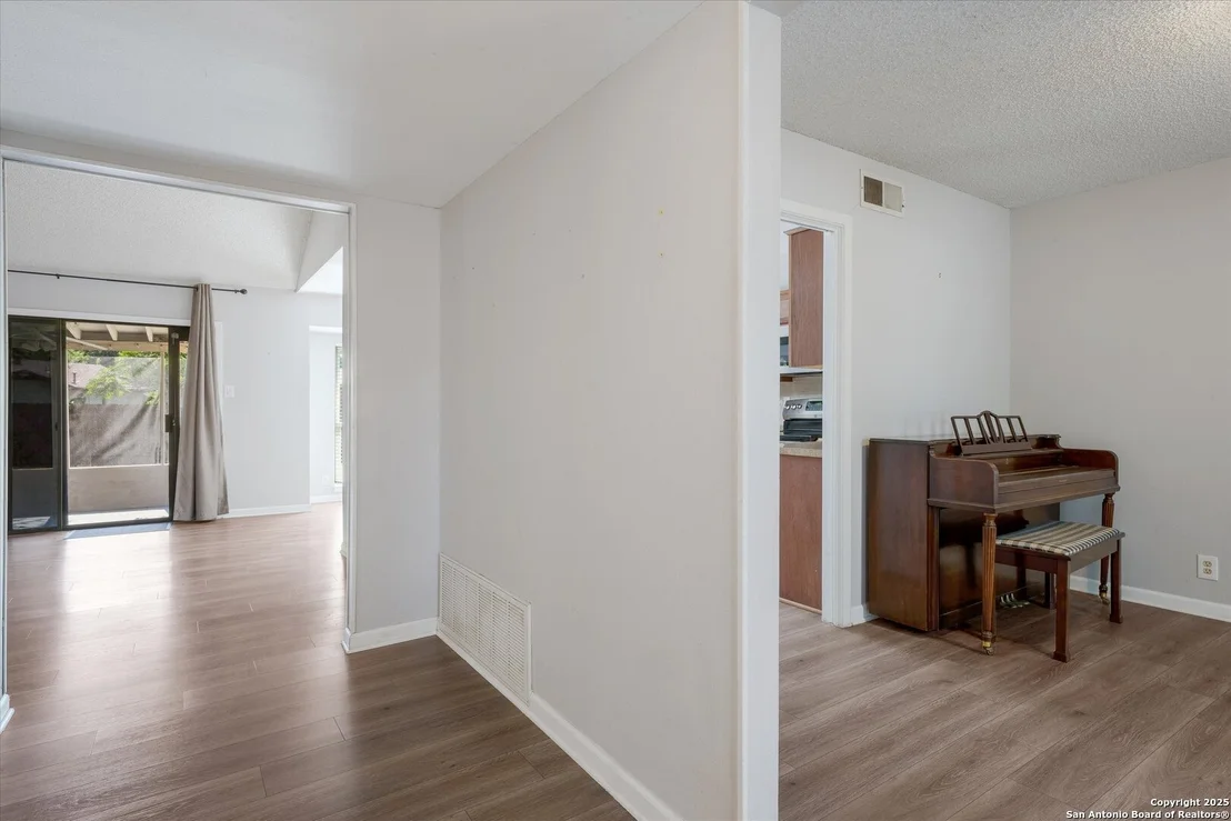 Photo of 7107 Stirrup Cir