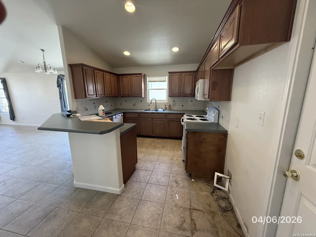 Photo of 2205 SINGING WIND DR