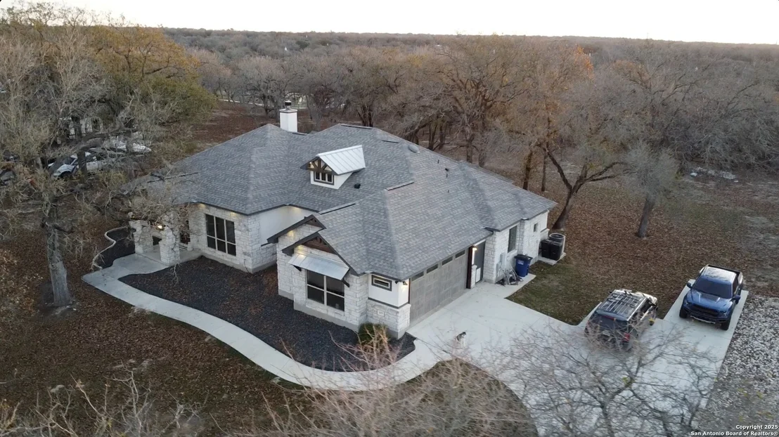 Photo of 157 Crescent Ridge