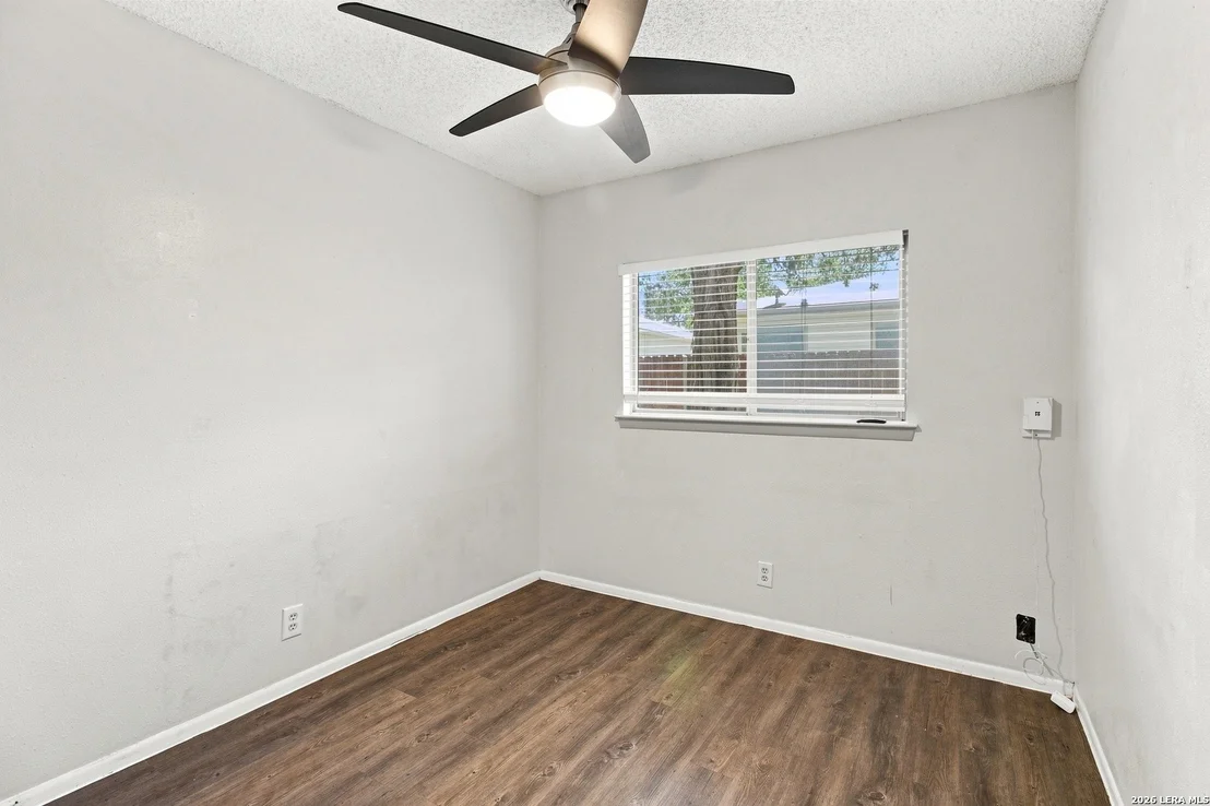 Photo of 13014 Cavern Park Dr
