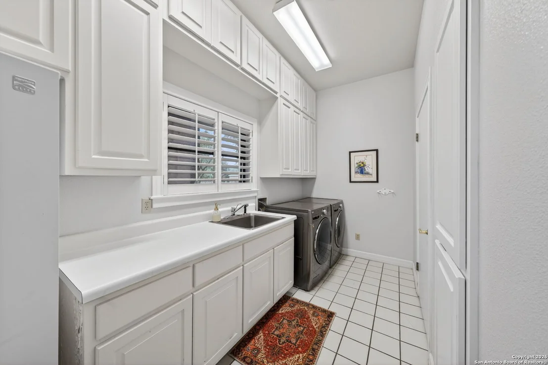 Photo of 1714 continental