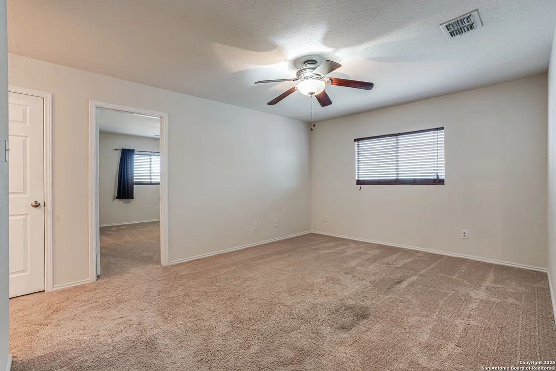 Photo of 8507 Silver Willow