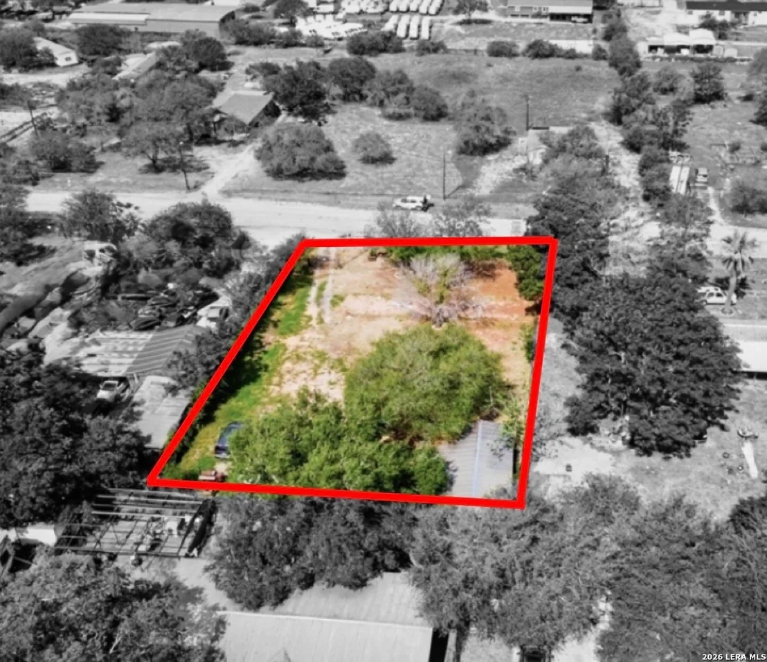 Photo of 350 PALO ALTO DR