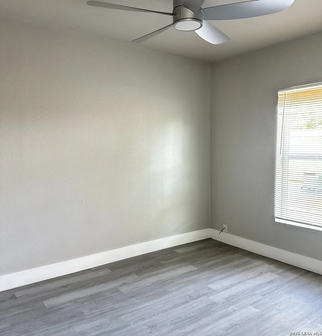 Photo of 503 E KING ST