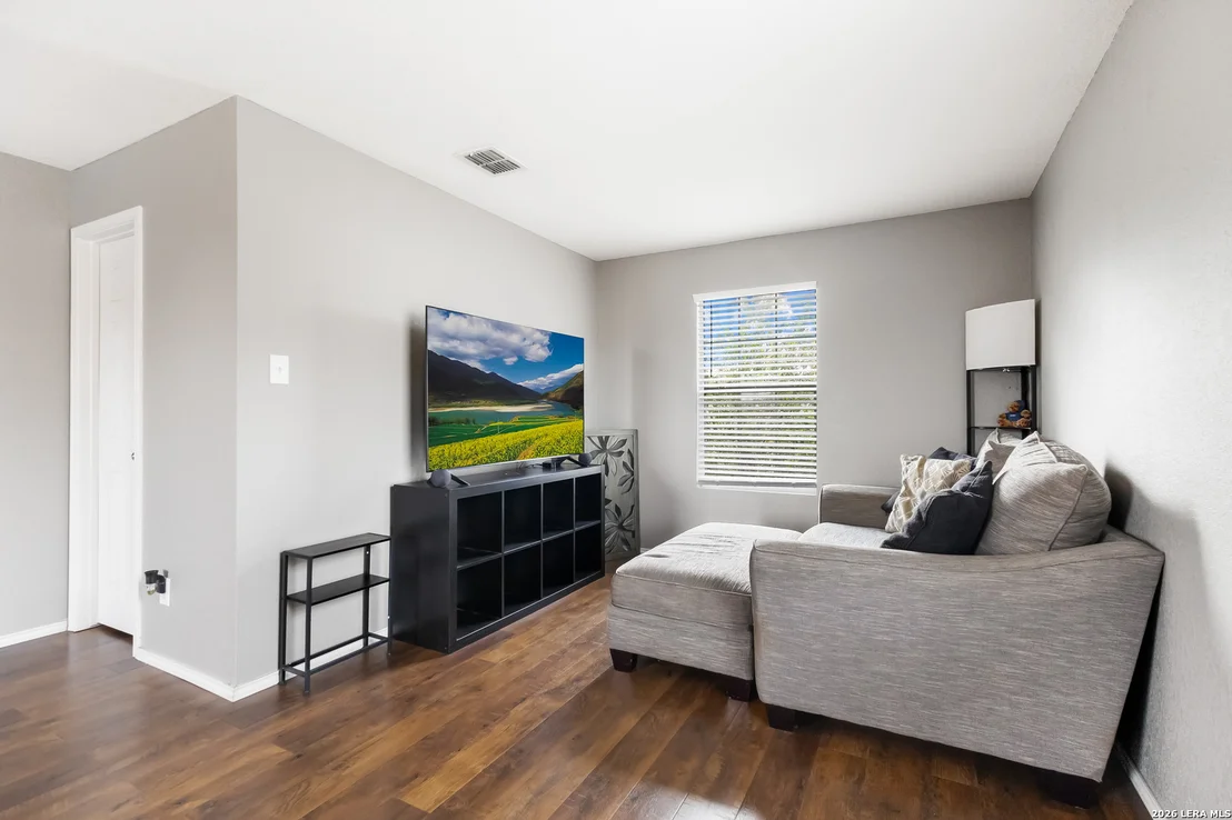 Photo of 105 Hawks Meadows