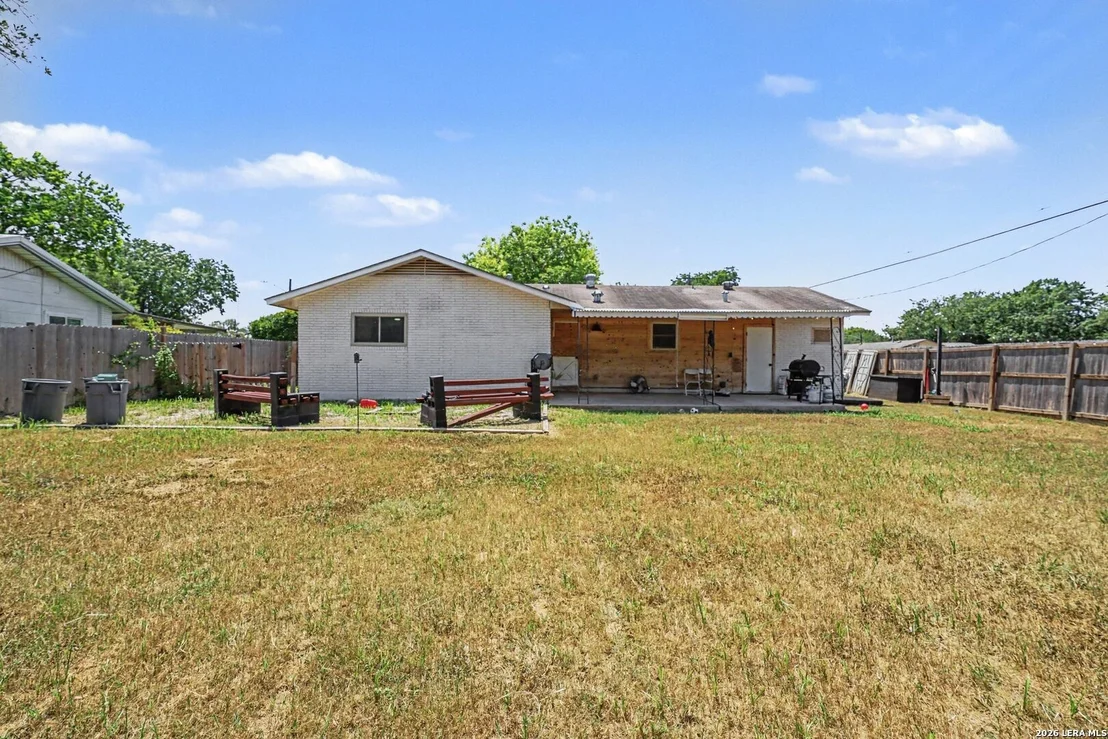 Photo of 3210 Kirby Dr
