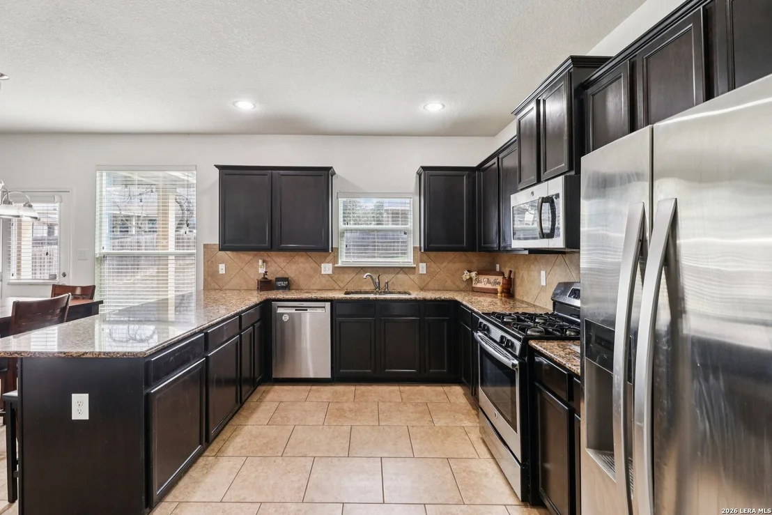 Photo of 7018 Plains