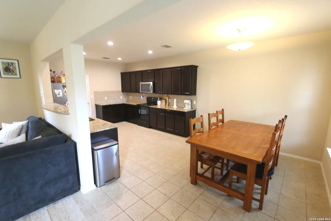 Photo of 449 Auburn Park